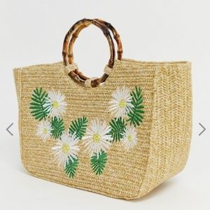 BNWT Skinnydip Kaia Straw Tote Bag - Bamboo Handle